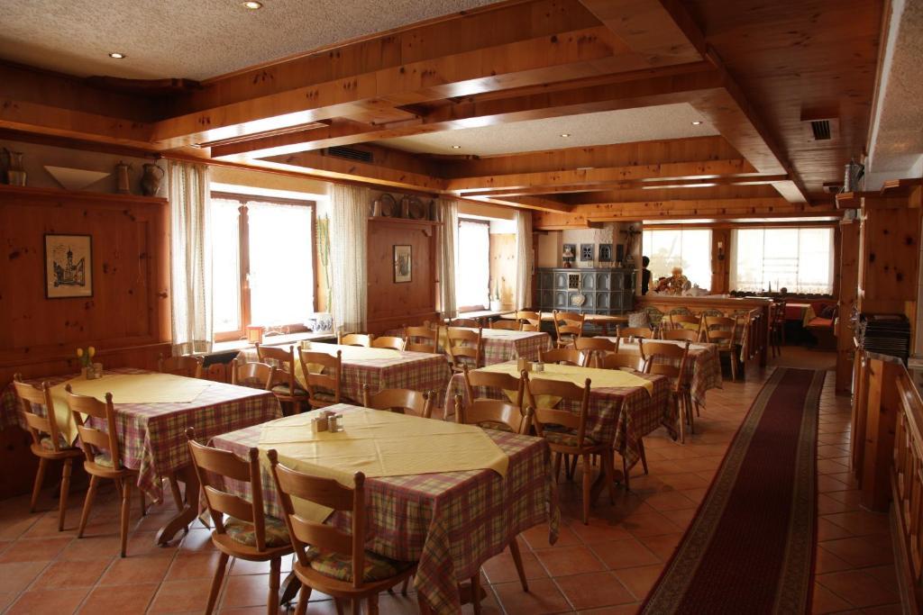 Hotel-Restaurant Zum Kirschbaum Rottendorf Экстерьер фото
