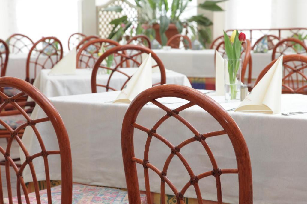 Hotel-Restaurant Zum Kirschbaum Rottendorf Экстерьер фото