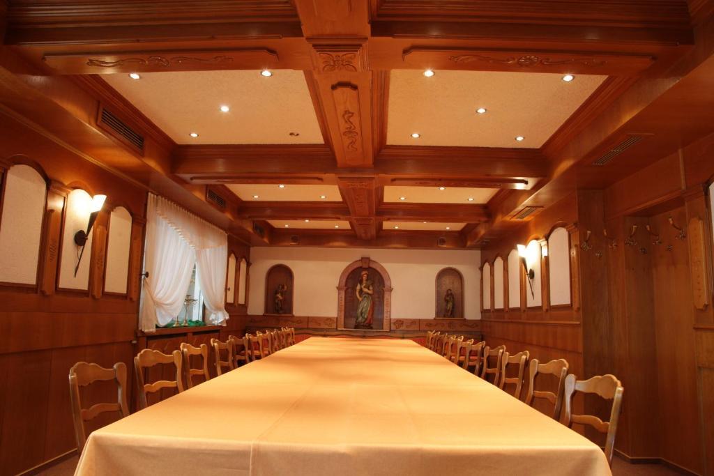 Hotel-Restaurant Zum Kirschbaum Rottendorf Экстерьер фото
